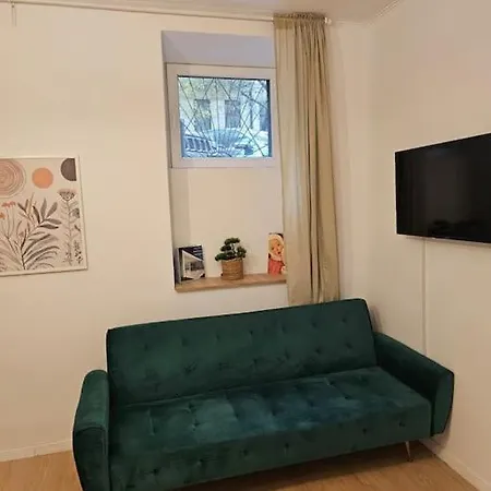 Heart Of Center 4br 2bath Daire *