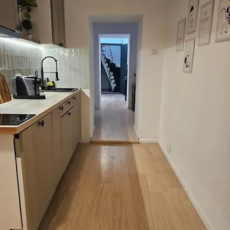 Appartement Heart Of Center 4br 2bath