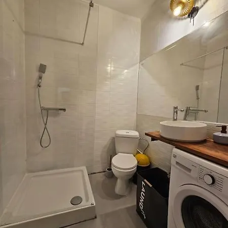 Heart Of Center 4br 2bath 10 Pers