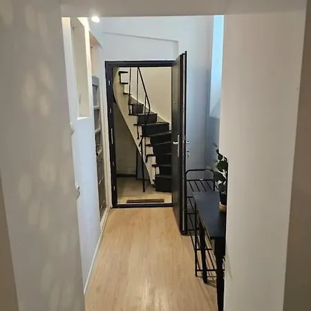 Heart Of Center 4br 2bath 10 Pers Apartament