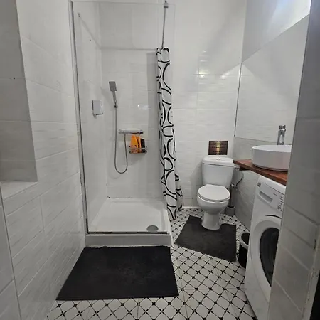 Heart Of Center 4br 2bath