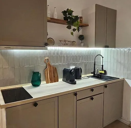 Heart Of Center 4br 2bath