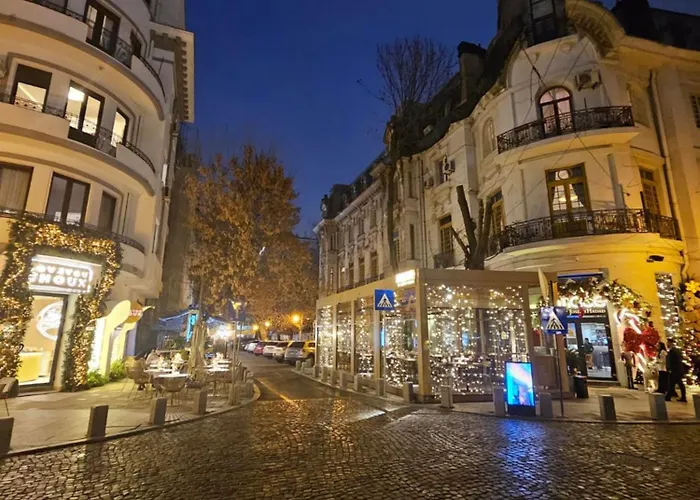 Heart Of Center 4br 2bath Apartmán *