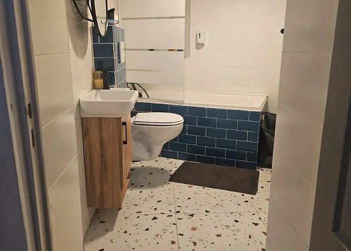 Heart Of Center 4br 2bath