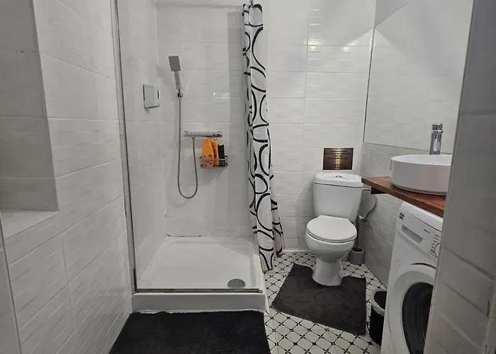 Heart Of Center 4br 2bath