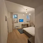 Heart Of Center 4br 2bath *