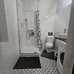 Heart Of Center 4br 2bath